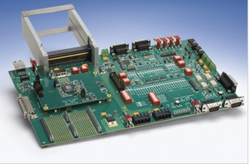 基于FPGA和单片机的串行通信接口设计