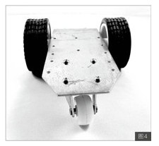 图4 机器人头部万向轮的安装
