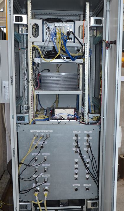 PXIe-1082 8槽3U机箱在现场主控制柜内的安装