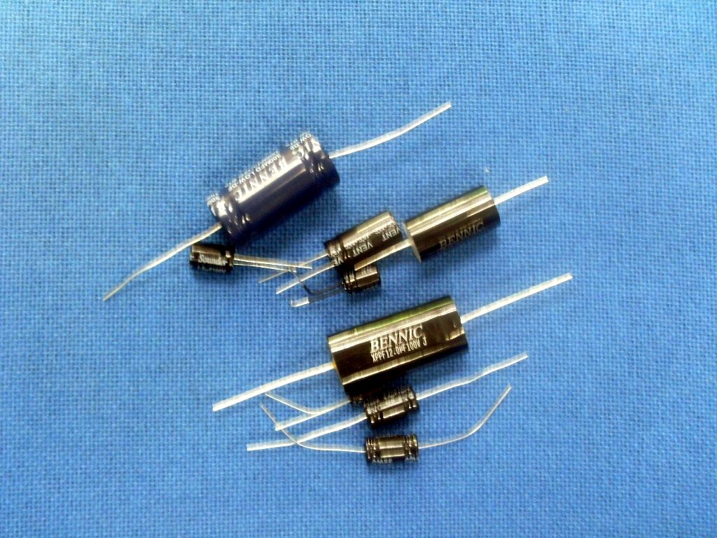 供应軸向電容