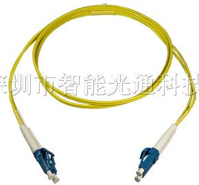 供应光纤跳线/光纤连接器