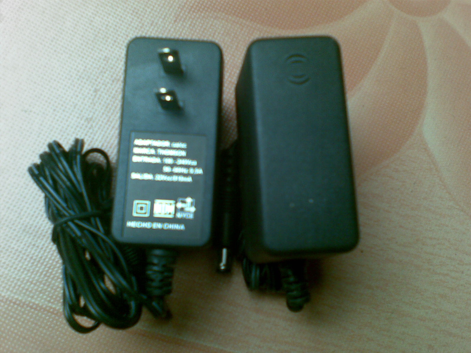 供应22V0.818A开关电源
