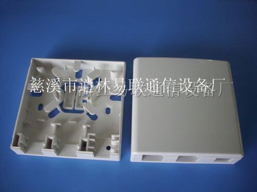 供应3口光纤桌面盒