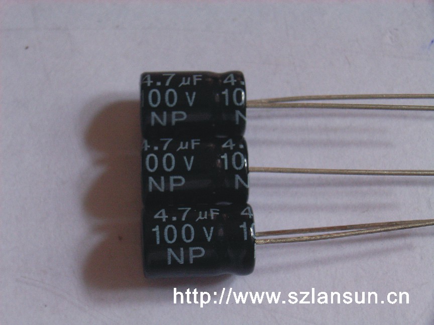 供应NR立式无*性铝电解电容器4.7UF/100V