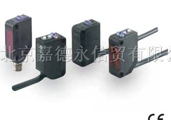 供应日本欧母龙放大器内置型光电传感器E3Z-D81