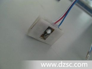 LED七彩鞋灯，震动*水*的LED七彩鞋灯