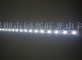 供应LED硬灯条、贴片3528硬灯条