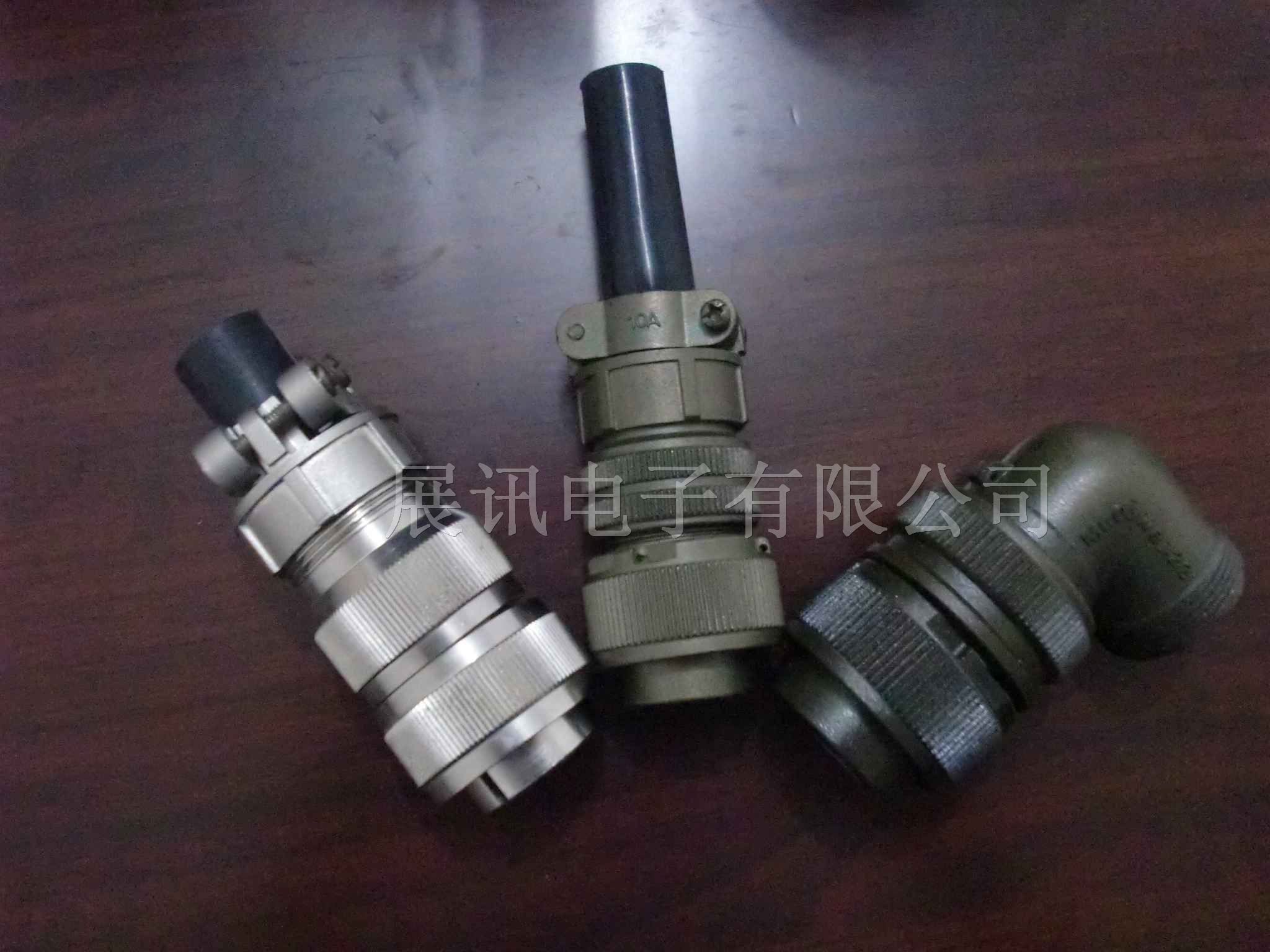 供应机器人手臂插头连接器20-29S 18-11S