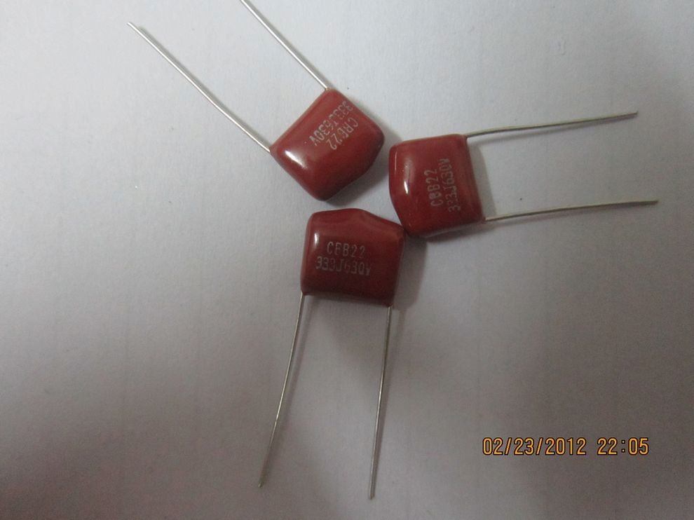 金属膜CBB22：250V104J
