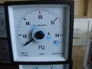 供应51L5/51L6-HZ 张丝广角度船用频率表 96*96