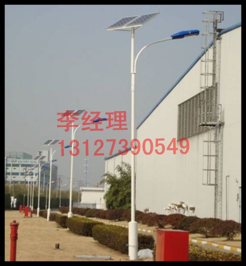内蒙古太阳能路灯采用英利太阳能电池板--质量就是硬