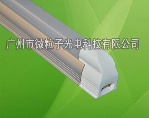 T8LED日光灯管,T80.6米11W灯管，T8LED日光灯11W