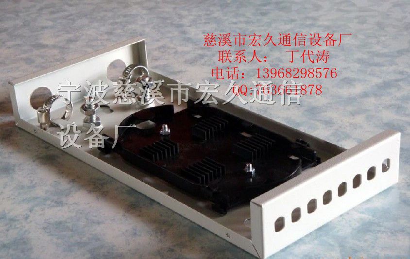 供应ST8口挂墙光纤盒