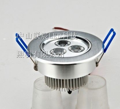 LED嵌入式吸顶灯