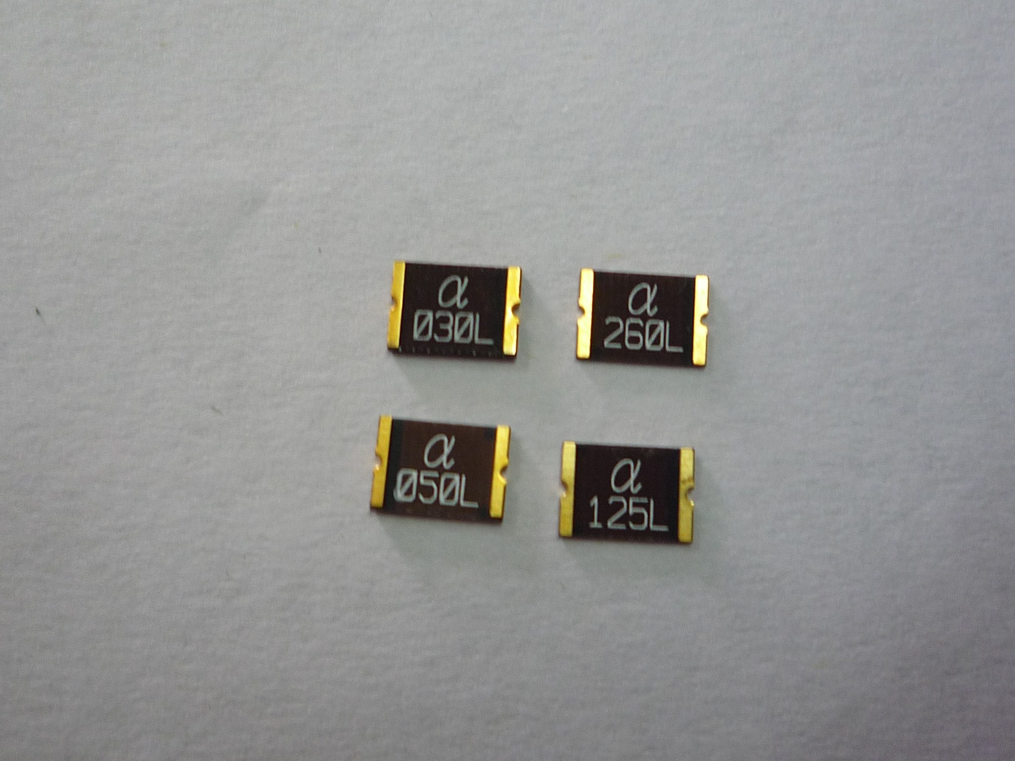 供应SMD0805-075(0.75A)自恢复保险丝PPTC